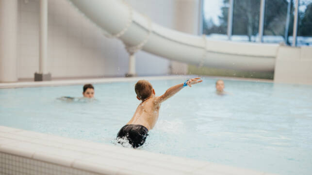 kids swimming in pool